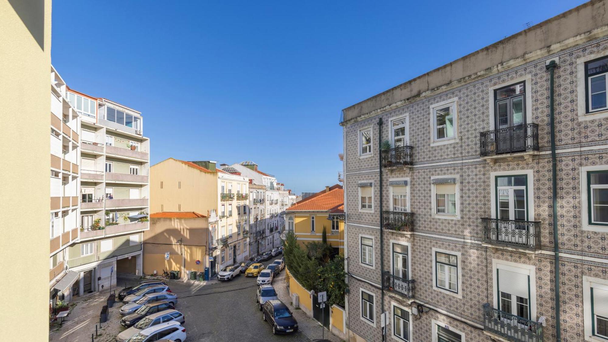 Stylish Apartment With Parking By Lovelystay リスボン エクステリア 写真